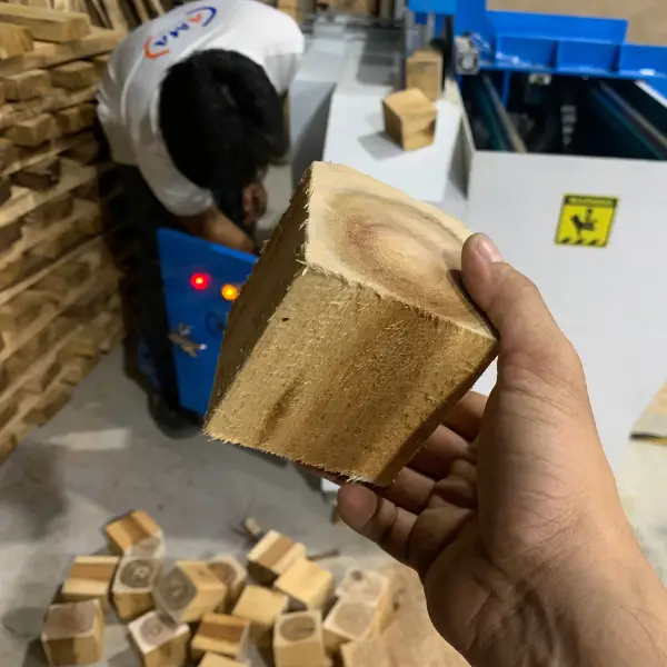 Cục chân pallet được cắt đồng đều