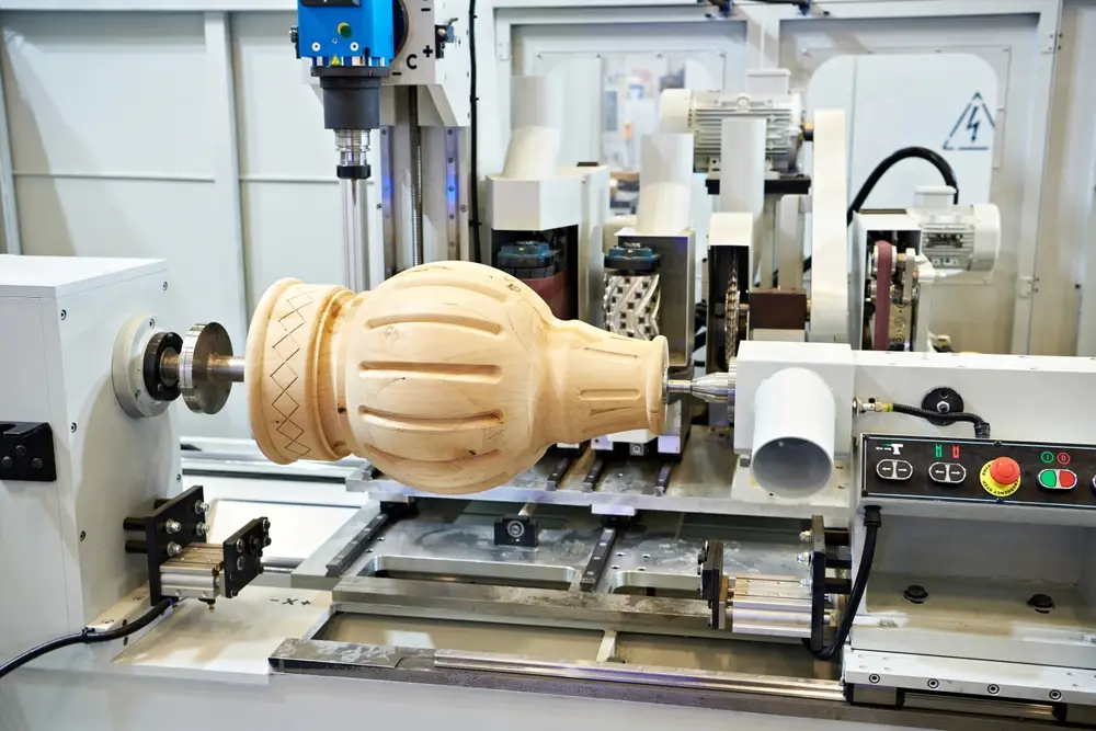 Cách hoạt động của máy tiện gỗ CNC