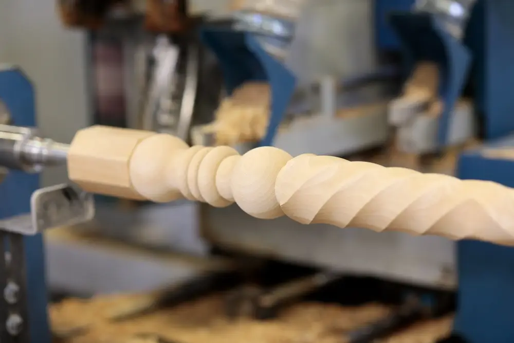hạn chế lỗi cho máy tiện gỗ CNC trong quá trình vận hành