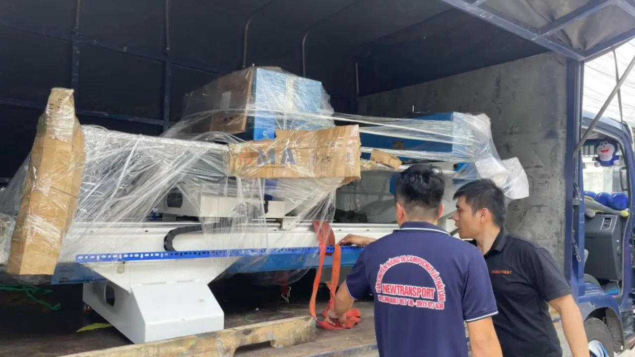 Máy cắt gỗ 2 đầu PRO AMA sẵn sàng bàn giao cho khách hàng