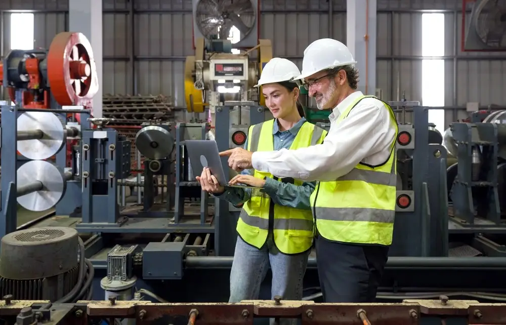 Đào tạo nhân sự sử dụng máy gia công cnc