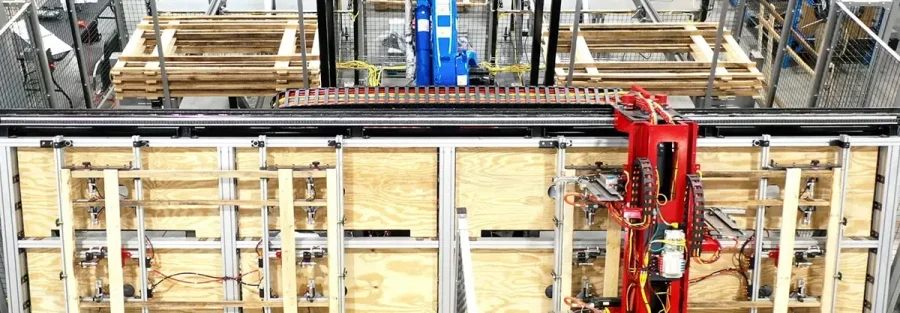 Dây chuyền sản xuất pallet gỗ ứng dụng robot và công nghệ tự động hóa hiện đại, giúp nâng cao năng suất và chất lượng sản phẩm