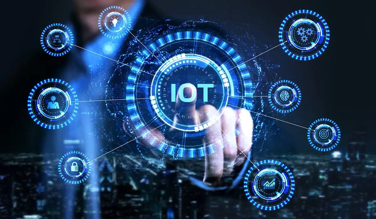 IoT kết nối toàn bộ dây chuyền sản xuất pallet gỗ, giúp doanh nghiệp giám sát và vận hành thông minh