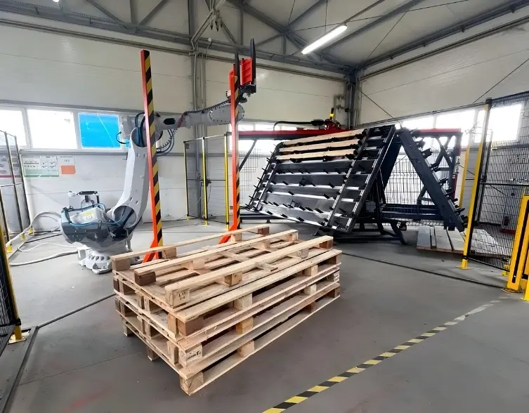 Hệ robot bắn đinh pallet gỗ