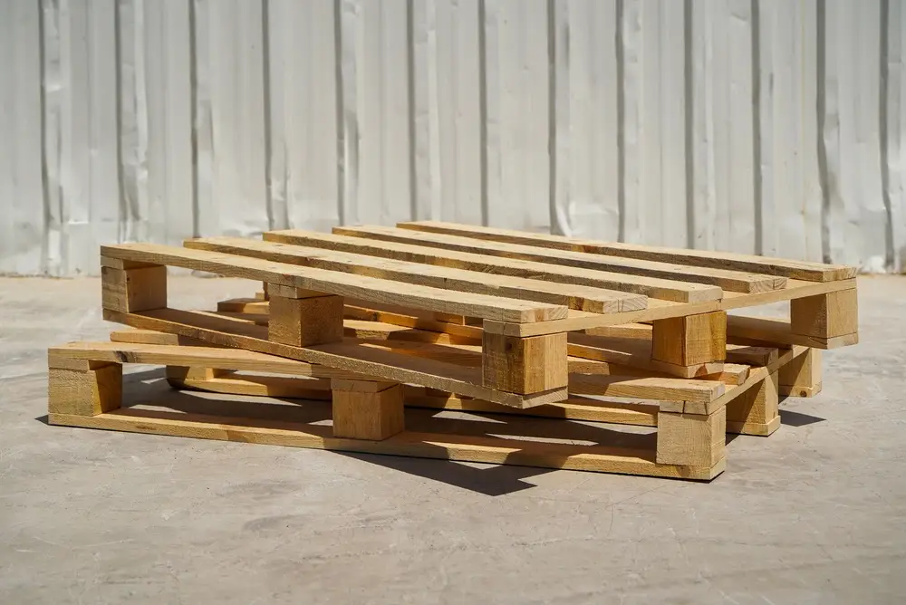 Mẫu pallet gỗ tiêu chuẩn với kết cấu chắc chắn