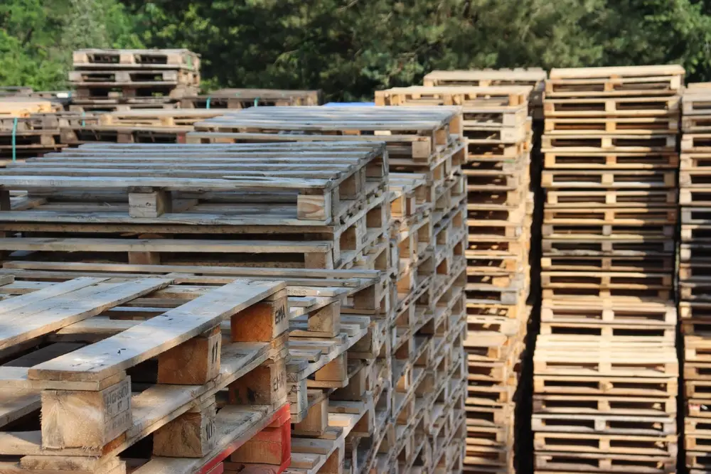 Những rủi ro cần lưu ý khi mua pallet gỗ tái sử dụng