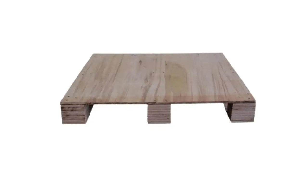 Pallet ván gỗ ép với thiết kế mặt sàn phẳng, chắc chắn